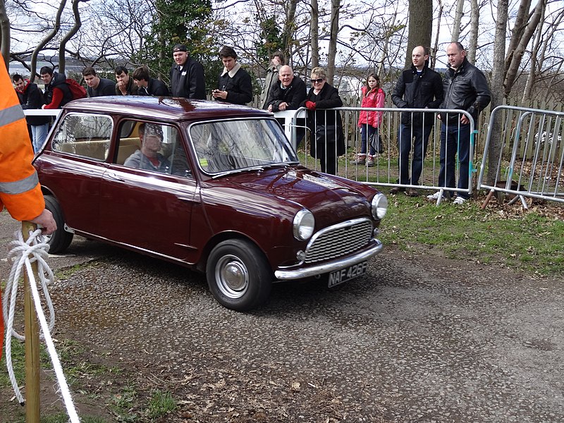 File:MINI DAY BROOKLANDS 2014 072 (13333393665).jpg