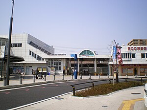 车站东口（2010年3月）
