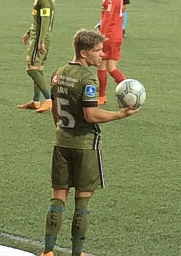 Mads Pedersen (fotbollsspelare)