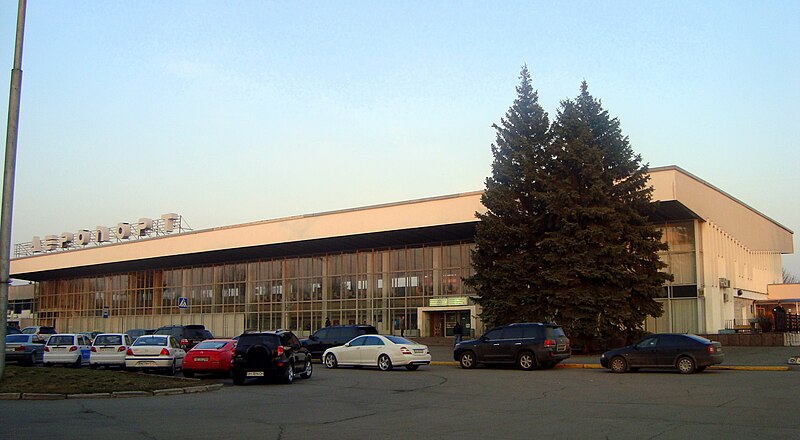 File:Main terminal at Dnipropetrovsk International Airport.jpg