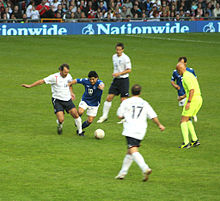 Maradona durante il Soccer Aid del 27 maggio 2006