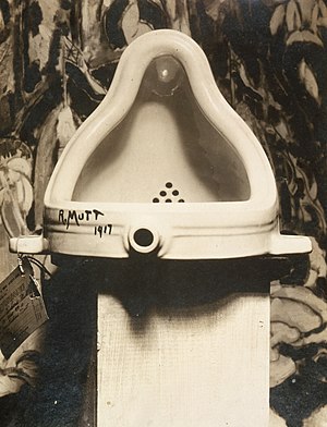 Marcel Duchamp, 1917, Fountain, photograph by Alfred Stieglitz.jpg