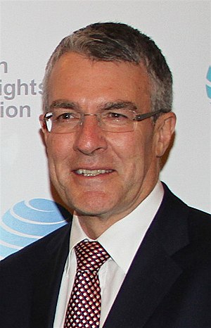 Mark Dreyfus 2015.jpg