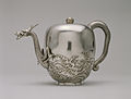 Sárkányos teáskanna, Walters Művészeti Múzeum.