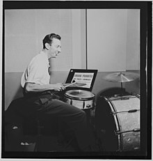 Morey Feld, New York, N.Y., ca. Aug. 1947 (William P. Gottlieb 02721).jpg
