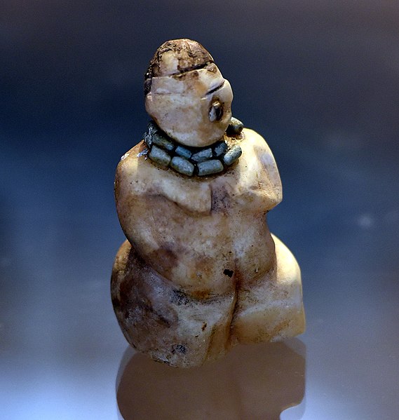 File:Mother goddess from Tell es-Sawwan, Iraq, 6000-5800 BCE. On display at the Iraq Museum in Baghdad, Iraq.jpg