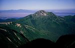 Gunung Kurobegoro dari Gunung Washiba 1999-08-09.jpg