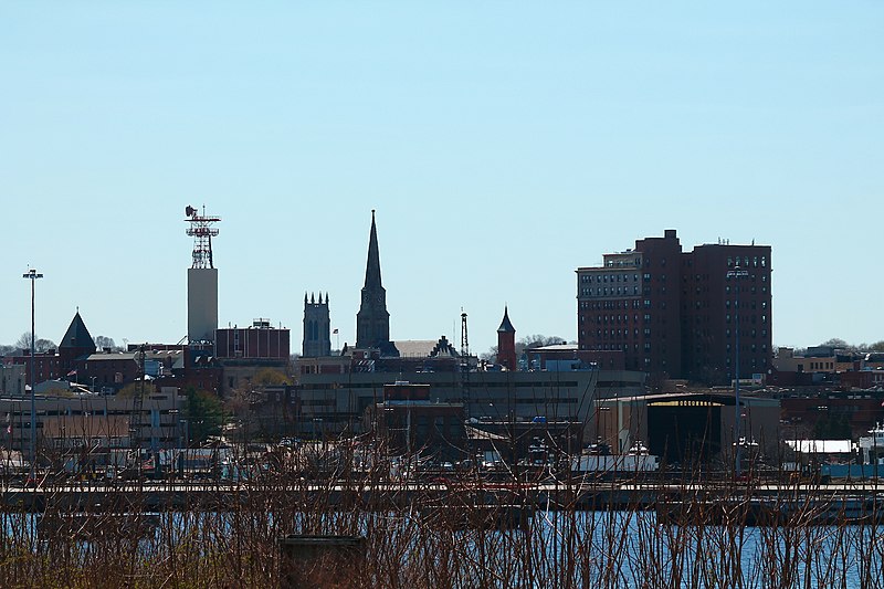 File:New London, Connecticut - Cityline (39539854221).jpg