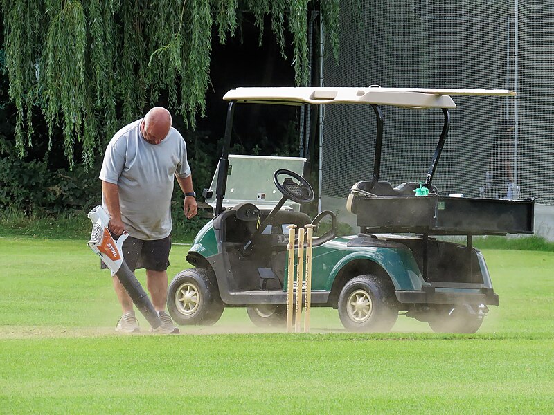 File:North London Cricket Club pitch maintenance, Crouch End, London, England 02.jpg