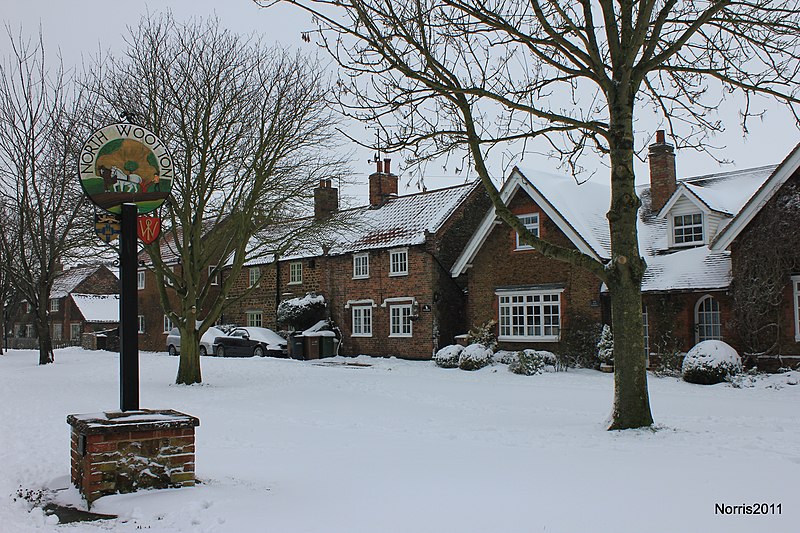 File:North Wootton. February 5th 2012. - panoramio.jpg