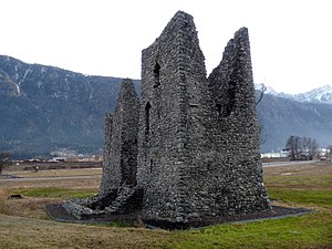 the Tor Quadra Novaledo-Torre Quadra-northeast.jpg