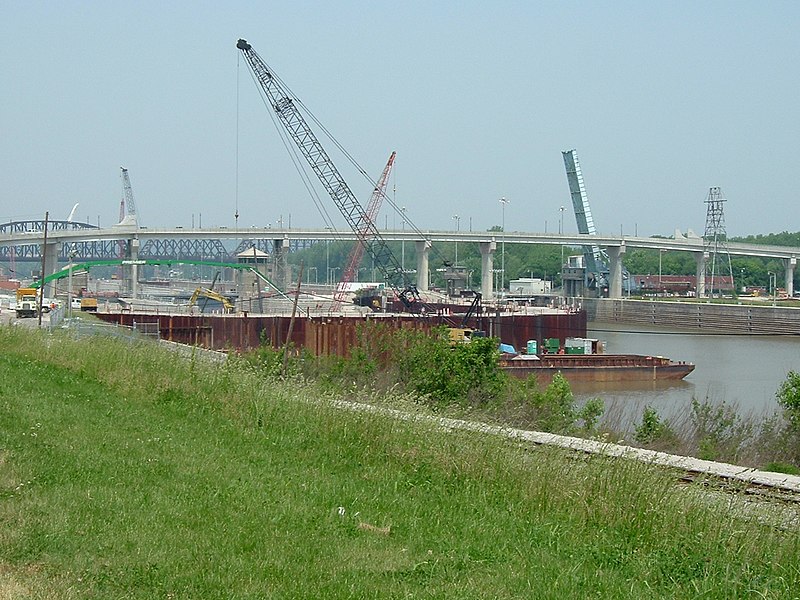 File:Ongoing work to widen portions of the Louisville and Portland Canal.jpg