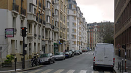 A Rue du Docteur-Jacquemaire-Clemenceau cikk illusztráló képe