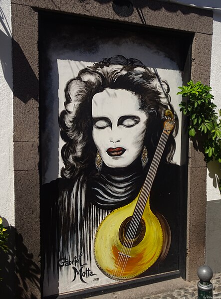File:Painted door at Travessa das Torres (Funchal) (37388566174).jpg