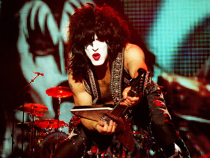 File:Paul Stanley au Hellfest 2010.jpg