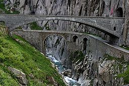 Djävulsbron i Schöllenenravinen