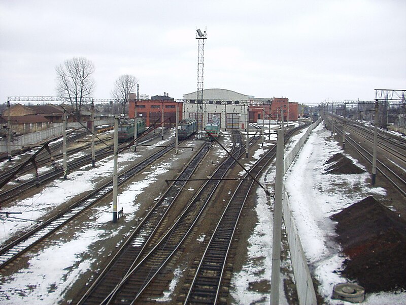 File:Podilsk locomotive depot.jpg