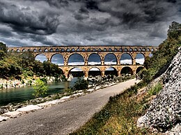 Pont du Gard 1.jpg