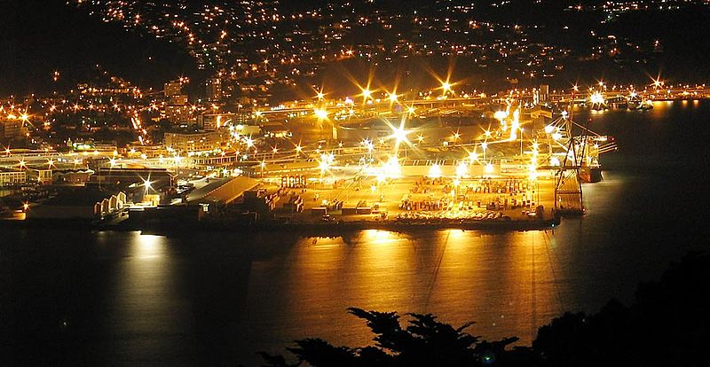 File:Port of Wellington at night.jpg