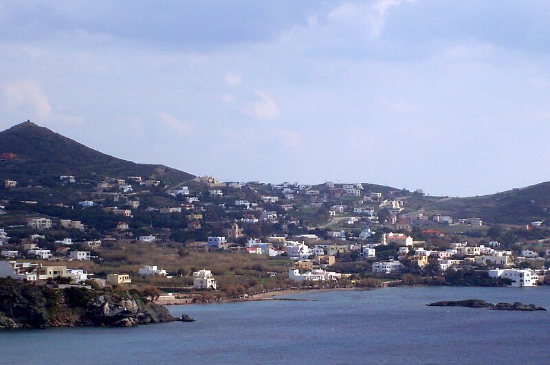 File:Poseidonia-Syros.jpg