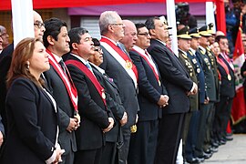 Presidente del Perú y otras autoridades durante ceremonia de Procesión de la Bandera en Tacna en la Plaza de la Mujer Tacneña.