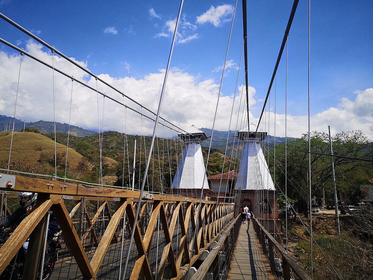 Cual es el puente de diciembre