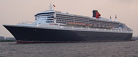 Queen Mary II Einlaufen Hamburg Hafengeburtstag 2006 -2.jpg