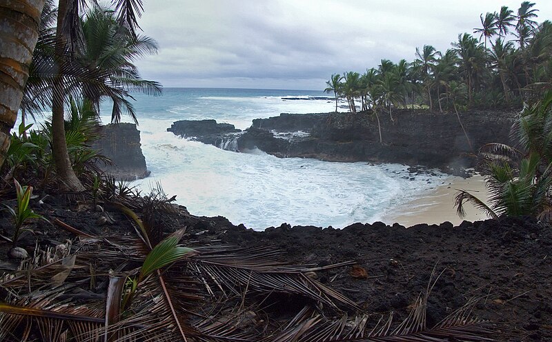 File:São Tomé - Ilhéu das Rolas - Depois da Tempestade.jpg