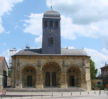 Tập_tin:Saint-Maurille_01.jpg