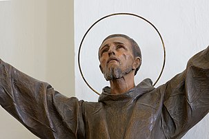 Statue polychrome de saint François d'Assise, en l'église Saint-Jacques d'Ortisei (Tyrol du Sud, Italie). (définition réelle 8 256 × 5 504)