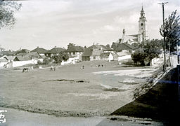 Kościół w panoramie miasta (przed 1940)