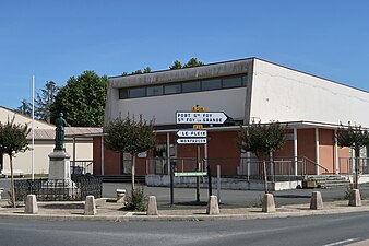 La salle des fêtes.