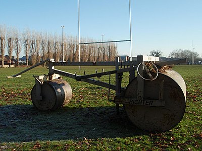 Scrum Training Roller Leicester Lions Blaby - geograph.org.uk - 1072430.jpg
