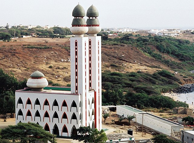 Image: Senegal Grande Mosquee de Ouakam 800x 600