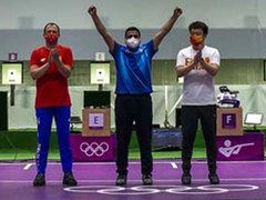 Javad Foroughi bei den Olympischen Spielen 2020 (Mitte)
