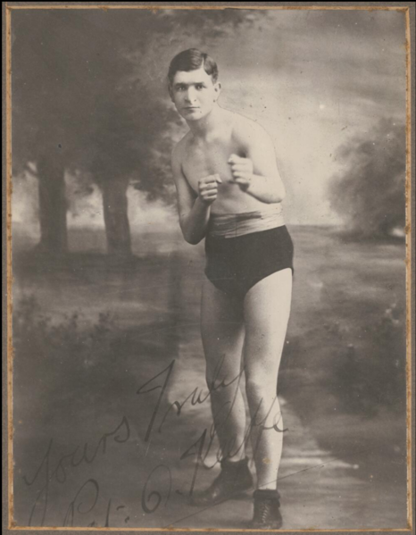 File:Signed picture of Pat O'Keeffe in Australia.png