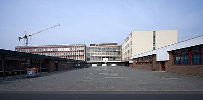 Hoe gaan naar Sint Lodewijks College met het openbaar vervoer - Over de plek