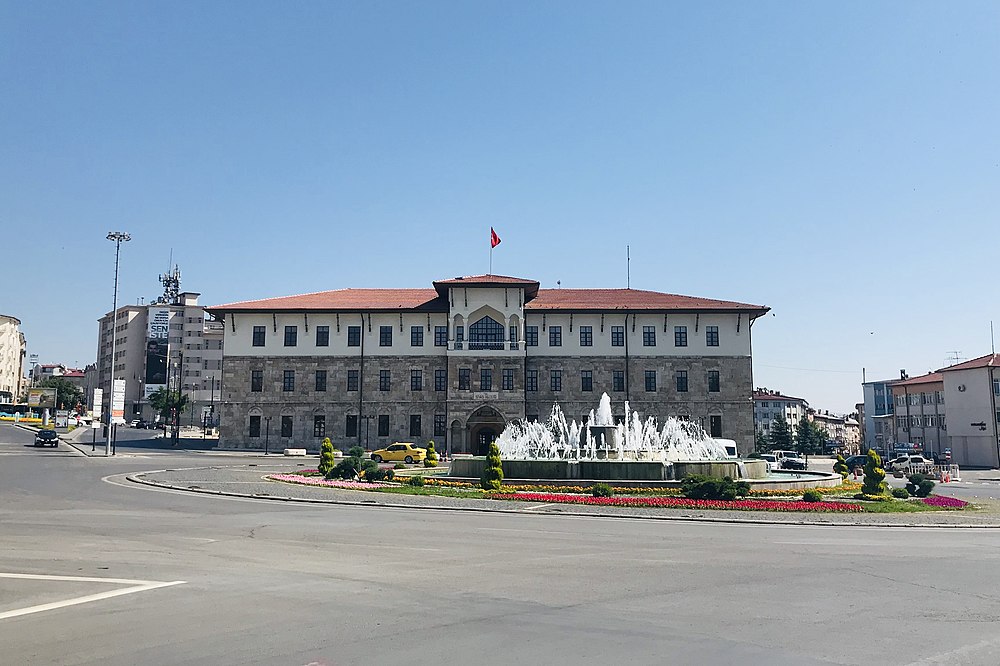 Sivas Governorship Building.jpg