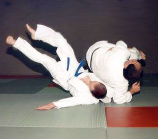 <span class="mw-page-title-main">Soto makikomi</span> Judo technique