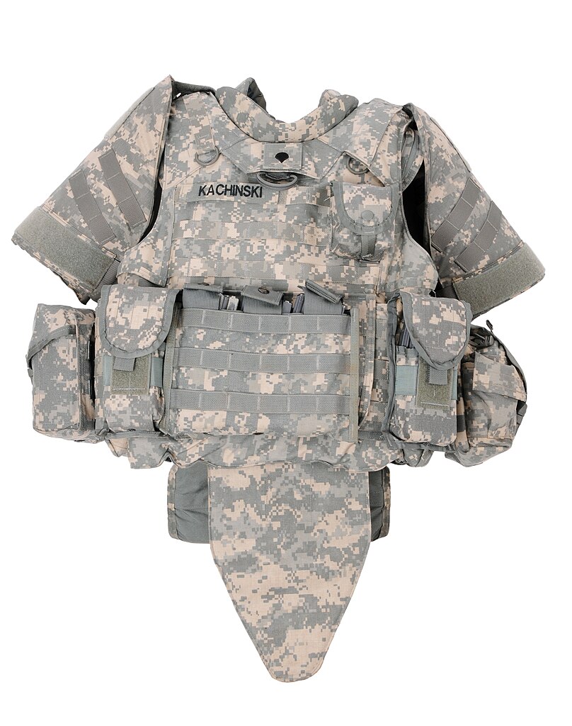 File:Specialist Kachinski's IOTV vest in UCP camo.jpg - Wikipedia