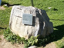 Stone with the "Swiss of the Year" plaque at the centre of Switzerland Stein und Tafel beim Mittelpunkt der Schweiz.jpg