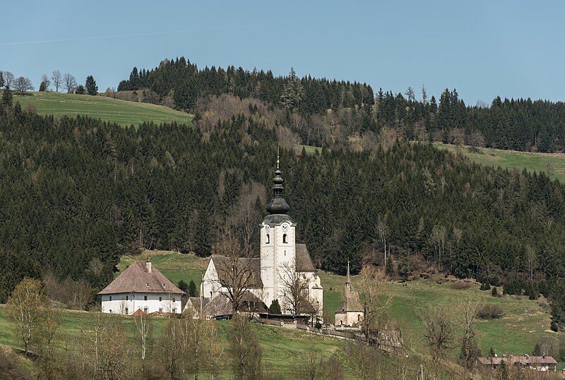 File:Strassburg Lieding Pfarrkirche hl. Margaretha mit Friedhof 11042016 3035.jpg