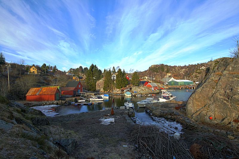 File:Straumen - panoramio - trolvag.jpg