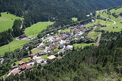 So kommt man zu Surava mit den Öffentlichen - Mehr zum Ort Hier