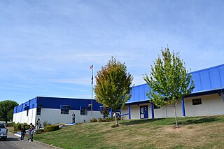 <span class="mw-page-title-main">Sutherlin High School</span> Public school in Sutherlin, , Oregon, United States