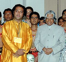 Syed Sallauddin Pasha with former President of India Dr.A.P.J.Abdul Kalam at Balvantray Mehta Vidya Bhawan, Delhi. Dance choreographed by Syed Sallauddin Pasha