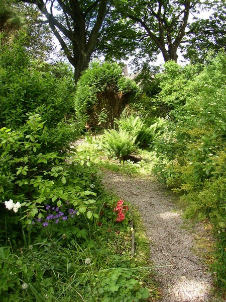 File:The Glebe Garden, Heysham - geograph.org.uk - 439356.jpg