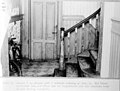 Hall med trappeoppgang, Kilde: Polifoto