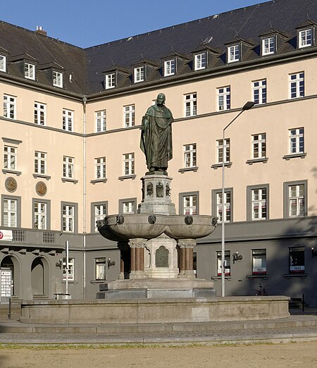 Trier Balduinbrunnen BW 2015 06 17 07 06 29