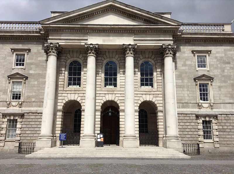 File:Trinity College (Dublin).JPG